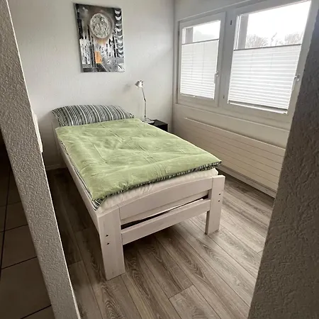 Schoene Dachwohnung Moebliert Und Mit Parkmoeglichkeiten * Burgdorf